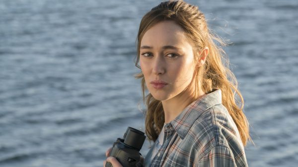 FTWD 2x1 Alicia Loves Her Devices